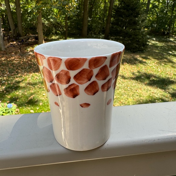 Ceramic Taronga Zoo Brown Spotted Giraffe Handle Mug 10 ozs. - Picture 6 of 11